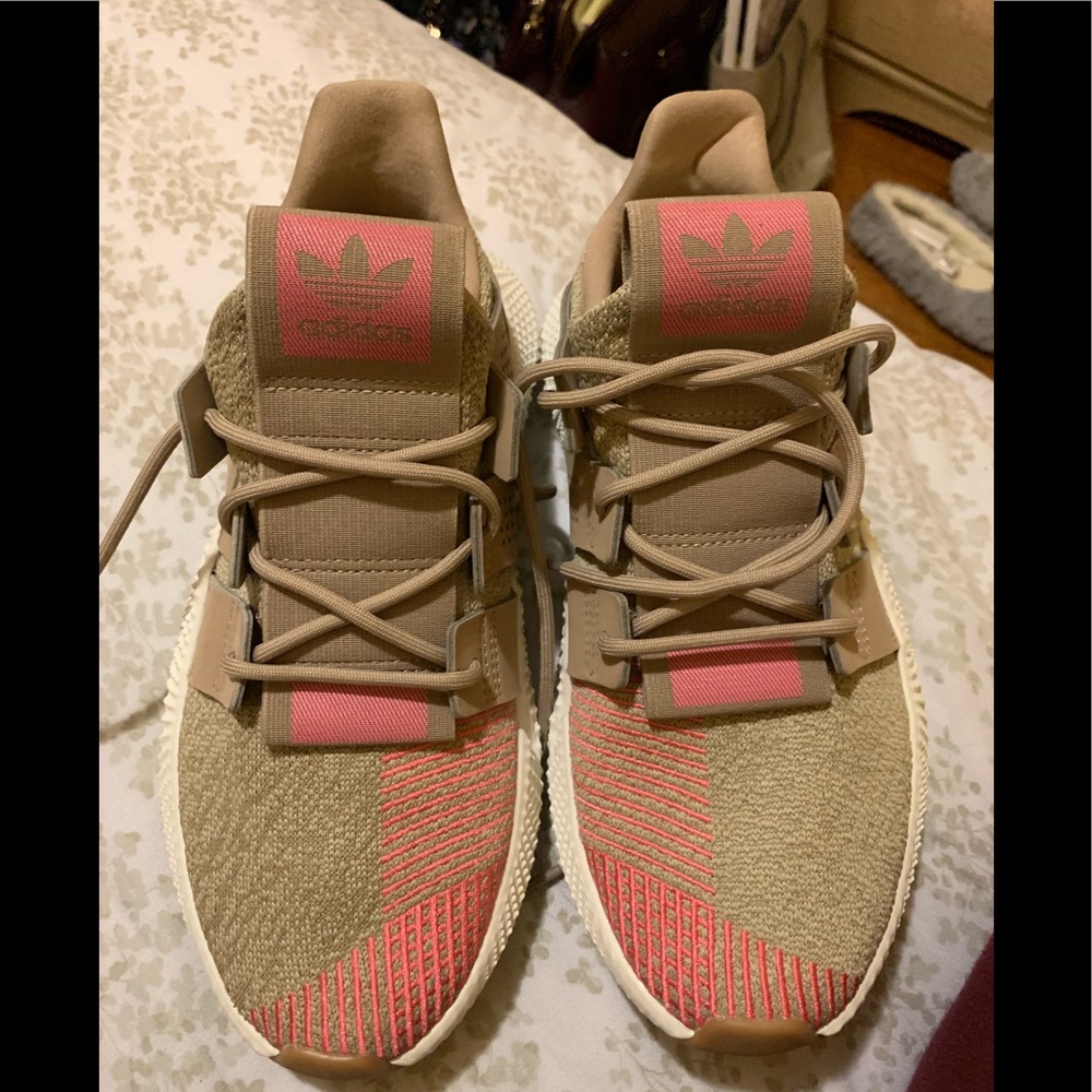Adidas prophere sneakers size 7 men, size 9 women